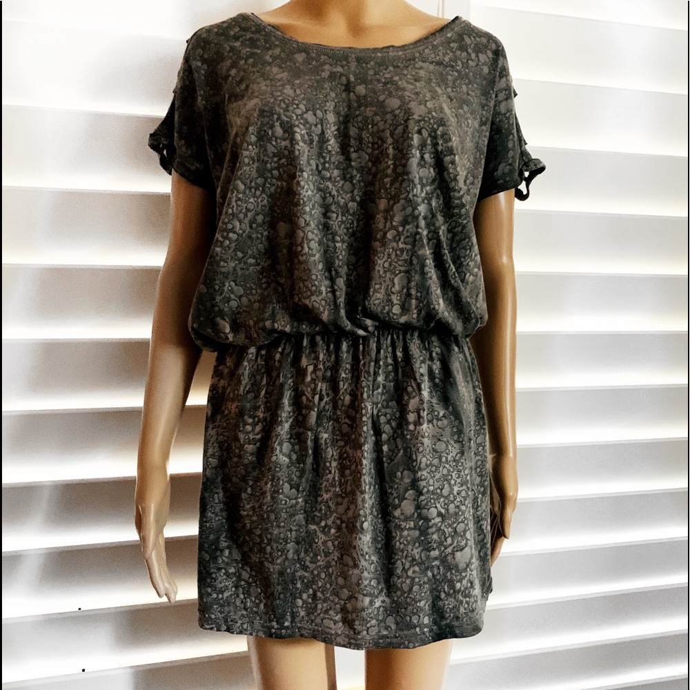 Super Cool Van’s Dress! Vintage like NEW!